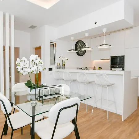 Cantinho Do Atlantico * Funchal (Madeira)